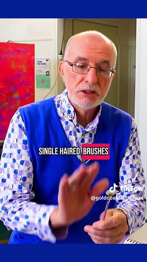 Understanding Fan Brushes: Types and Art Techniques