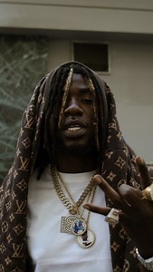 9.8K views · 30K reactions | Il est trop chaud 掠藍 • Notre playlist Spotify « Le Rap Français 2025 » est dispo en bio  • #rap #rapfr #rapfrancais #rapactu #rapfrançais #rapexclus #rappeur #rapfrance #punchline #skyrock #planeterap #rapunchline #rapfreestyle #acturap #sevran #zola #maes #ninho #gazo #pnl #werenoi #tiakola | Rapp_actu | Facebook