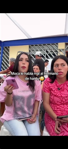 Peleas en la Pollada de Hardy: Moca vs La Choclona