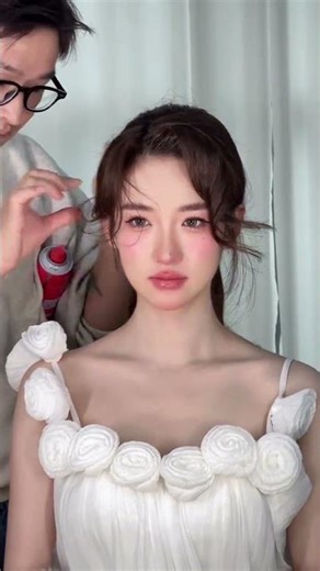 Spring Flower Hairstyle Tutorial for Brides