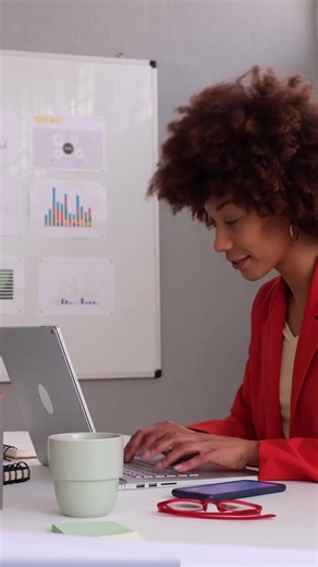 Grow in leadership & develop a solid foundation in the functional fields of business with a 100% online MBA program from USI. | University of Southern Indiana | Facebook