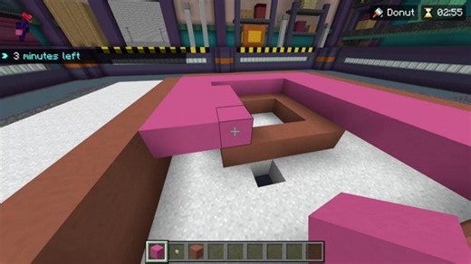 Playing build battles!