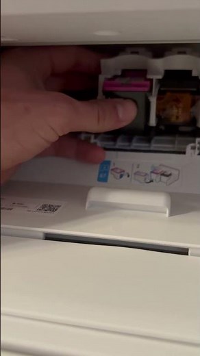 Putting Ink Cartridge in HP DeskJet 4200 Series