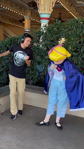 Bo Peep Disneyland Meet and Greet for Autism Awareness