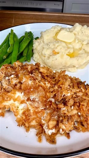 Comment Recipe For the best EASY way to prepare and bake chicken breast! Everyone will be running to the table! Creamy French fried onion chicken bake! #chickenbake #frenchonionchicken | Melissajorealrecipes