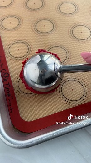 Delicious Red Velvet Whoopie Pies Recipe