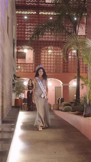 Miss México rumbo a Top Model of the World 2026 🇲🇽✨ @wbotopmodel @saracruz.mex Desde el elegante City Centro by Marriott Oaxaca, celebramos el emotivo acto de coronación de Sara Cruz, Miss Oaxaca, quien oficialmente es presentada como Miss México rumbo a Top Model of the World 2026. 👑 La encargada de colocar la corona fue nuestra querida Cassandra Garcia Olea, Miss México, quien asistió como invitada de honor y dedicó un mensaje lleno de inspiración y orgullo para Sara en esta nueva etapa int