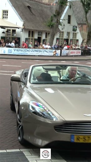 DB9 GT Volante Accelerating! #astonmartin #db9 #cars