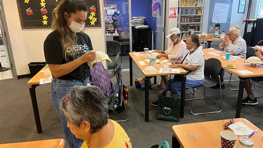 Fundación Bresee: recursos comunitarios para familias de bajos recursos en Los Ángeles