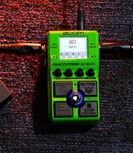 Découvrez le nouveau multi-effet compact Zoom MS-90LP