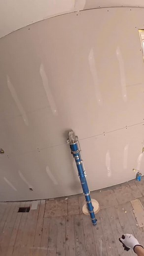 Taping out this renovation and working with inconsistent corners means I bust out the 3” flusher for the angels. I typically use the 2.5” angle head for taping but that wouldn’t work well in this situation Using the Tape pro auto taper with roller and 3” flusher #tapepro #punkrocktaper #prctaping | PrcTaping