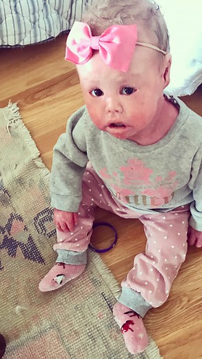 harper ly foy ✨ on Instagram: "after school with red light + homework + snacks + you tube !!!! p.s. we are adding red light therapy daily to Harper’s self care regimen 🔴✨ have you tried it for skin, sleep or recovery? let us know !!!! @vitalredlight @youtube @annieshomegrown"