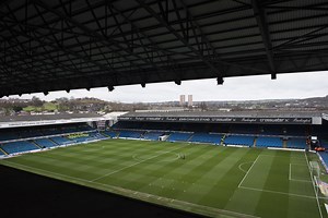 Robbie Fowler reacts on Twitter to Leeds United's Norman Hunter announcement