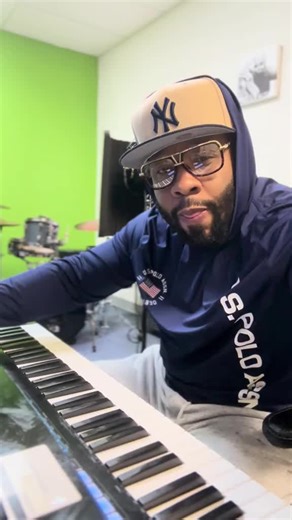 #availhollywood #happyholidays