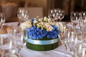 Centro tavola con fiori? Ecco come realizzarlo