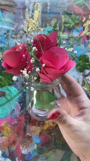 tbh id rather have hand made paper flowers than real ones (idea credit: @amelie )