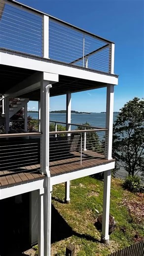 This is the ultimate checklist before you hire a contractor! 🛠️ Asking the right questions upfront saves you time, stress, and money. Here are the top 5 essential questions you must ask any contractor: Insurance & Licensing: Are you fully covered? (Crucial for liability!) Specific Experience: Have you completed projects exactly like mine before? (Ask for a portfolio!) Communication Plan: Who is my dedicated Project Manager, and how often will I get updates? Subcontractors: Who is actually worki