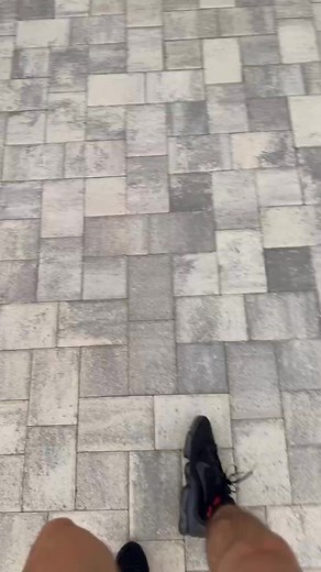 That’s not my leg😩🤣🤣 #funny #skits #prankvideo #comedy #comedyvideo #prank #comedycouple | Martiin