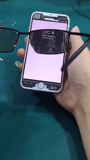 Understanding Polarizer Filters for Phone Screens