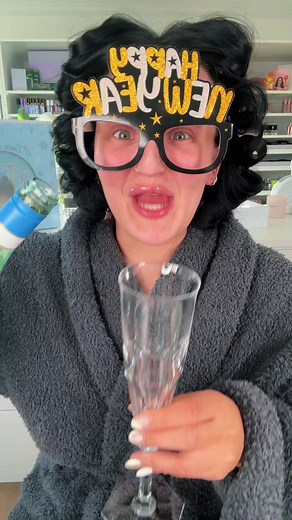 New Year's Eve Glam Makeup Tutorial 2024