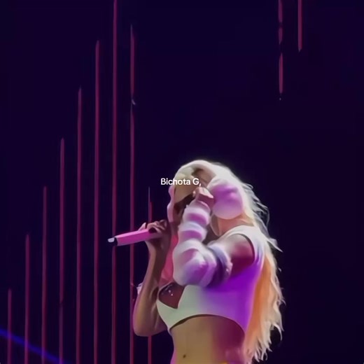 Karol G - Bichota: La Canción que Arrasa