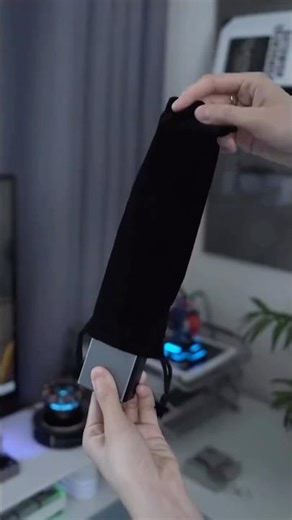 This Keyboard Turns Your Phone Into a Laptop ⌨️🔥