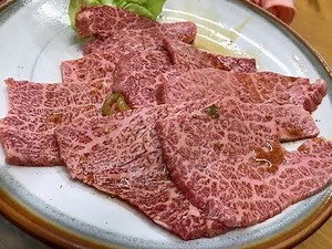 理大臣が並んでまで食べる絶品焼肉店 よしログ