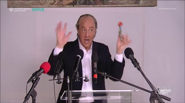 Crozza-Zaia e l'invasione del granchio blu: «Io sono per l'accoglienza, ma si deve integrare!»