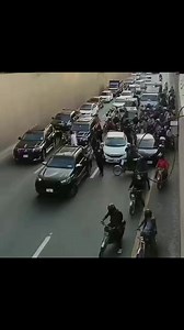 3.3K views | He stood like a LION against VIP privilege in Pakistan. The tragedy? Everyone else just WATCHED. #PakistanHERO #VIP #CommonMan #Downfall #PakistanCulture #wakeupwithmakeup | VOPBuzz.com | Facebook