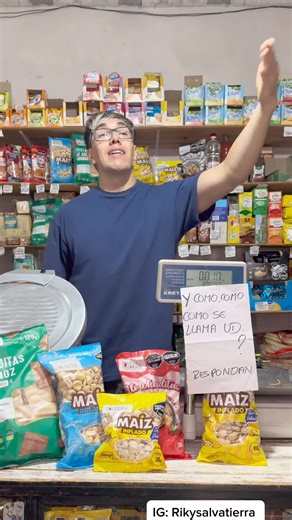 784K views · 10K reactions | Cuando viene a vender un payaso #viralreelsシ #viralreels #comedia #insta #humor #good #instagood #NUEVO #viral #lomejorestallegando | Fans de Riky Salvatierra | Facebook