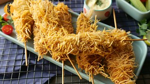 21K views · 8.6K reactions | Amazing Crispy Thread Chicken for iftar time or quick snacking for everyone. #HappycookingToYou #FoodFusion #RamadaRecipes Written Recipe: https://bit.ly/3wmhlu2 #InstaFood #Foodstagram #Foodfusion #HealthyFusion #Foodie #Cooking #DesiFood #Foodie #InstaFoodie #FoodPhotography #Recipe #foodgram #foodblogger #recipevideo #recipevideos #quickrecipes #Snacks #RamzanRecipes #Ramadan #RamadanIftar #ramadanRecipes | Food Fusion | Facebook