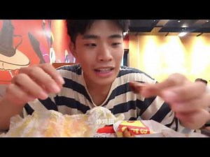 中国小伙尝试孟加拉高仿KFC 吃完直接ICU #KFC #BFC #孟加拉 #出国 #旅游 #旅行