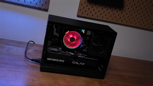 新入的主机深得我心，游戏办公都顺手，还不占空间