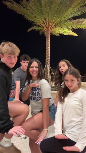 took forever to make ts @Ana @❦ℬ𝒾𝒶 @crabby #fypシ #tuff #tweakers