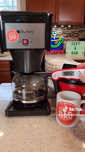 Bunn Speed Brew Coffee Maker. How To make 10 cups of Folgers Classic Roast Coffee in 4 minutes #bunn #bunncoffeepot #bunncoffee #asmr #asmrcoffee #asmrcoffeemaking #foldgers #foldgersinmycup #justadadvideos #coffee
