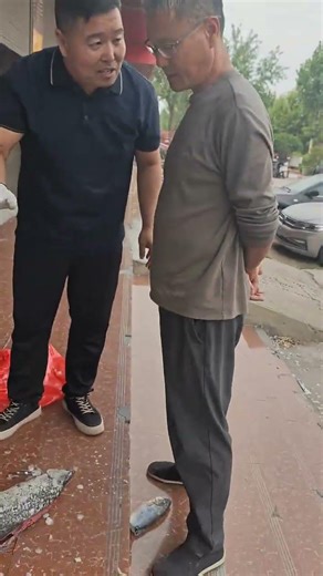 🔥The fully automatic fish-killing machine is so useful! The fish meat is tender and delicious.