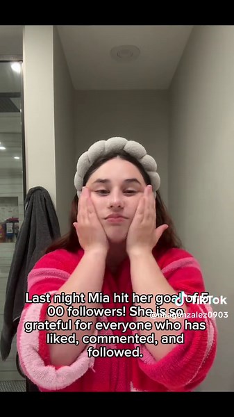 Day 3 of trying to become an influencer! Comment below your favorite tv show and why! #CapCut #fyp #foryoupage #microinfluencer #grwm #narrator #influencer #morningroutine