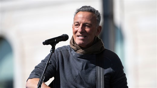 Bruce Springsteen delivers fiery performance at No Kings protest