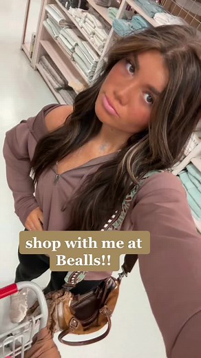 Exploring Bealls Outlet with Kaitlyn Kerns