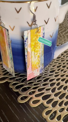 Paper earrings #papercrafts #jewelrymaking #jewelrymakeroftiktok #papercraft #distressink #mixedmedia #crafts #diy #makersoftiktok #art