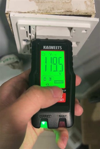 KAIWEETS Smart Electrical Outlet tester👷‍♂️🔥#electrical#diytools #circuitbreaker #tiktokholidayhaul #electrician #lifehack #tools #outlet