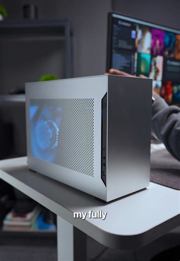 Comparing M1 Max MacBook to Intel i7 PC Build