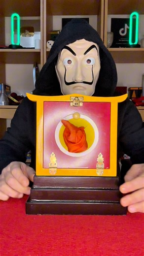 Silk Through Glass Magic Trick 🪄 #magic #foryou #tricks #magician #magictricks #trend #trending #perte #neiperte #viralvideo | The Mask Magic Tricks Revealed