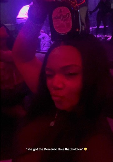 catch me outside with the bottle on my head everytime 😂😂 #rachelesther #fyp