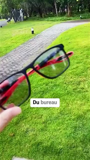 Lunettes multifocales Vision Sync : verres photochromiques et filtre anti-lumière bleu