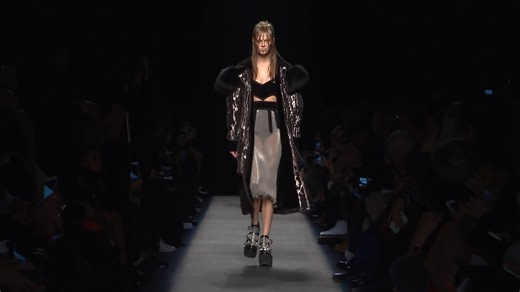 美国时装品牌Alexander Wang（亚历山大·王）2015年秋冬季秀场