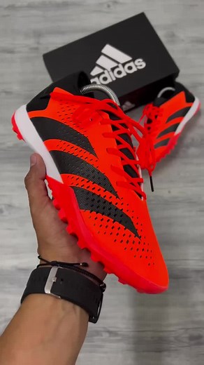 Adidas Predator Accuracy: Control y Precisión en el Fútbol