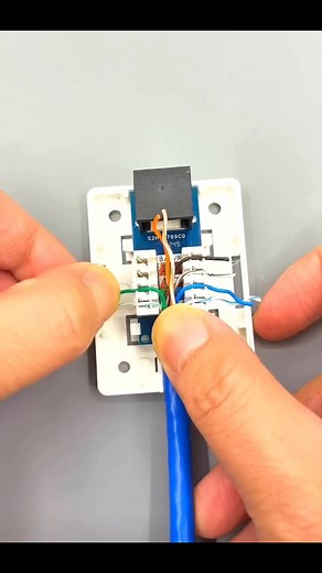How do installing RJ45 and Cat6a Module to Keystone jack | ROAD LIFE