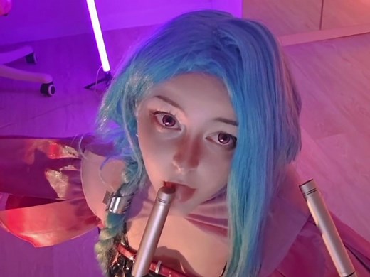 Lyrica asmr cosplay jinx
