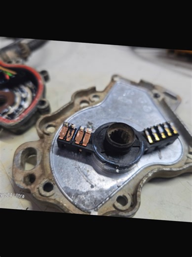 This failed XYZ switch needed a dose of looking at, it wasn't registering in any position, this was caused by an extremely work